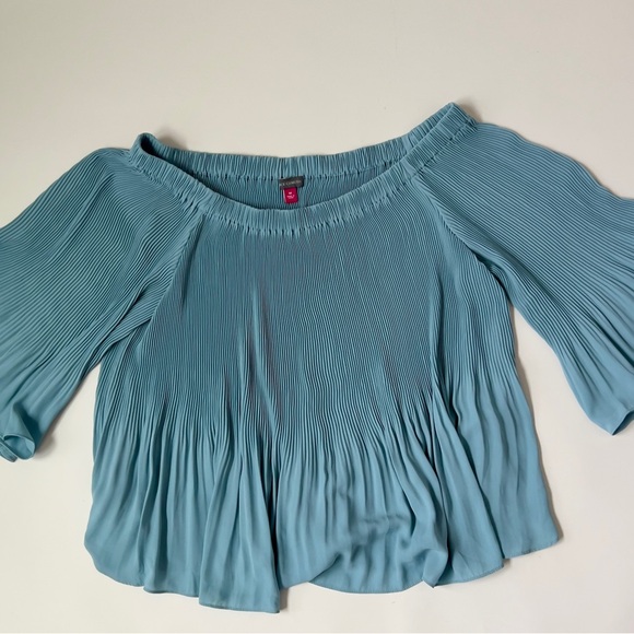 Vince Camuto Off-Shoulder Blue Top - Picture 2 of 5